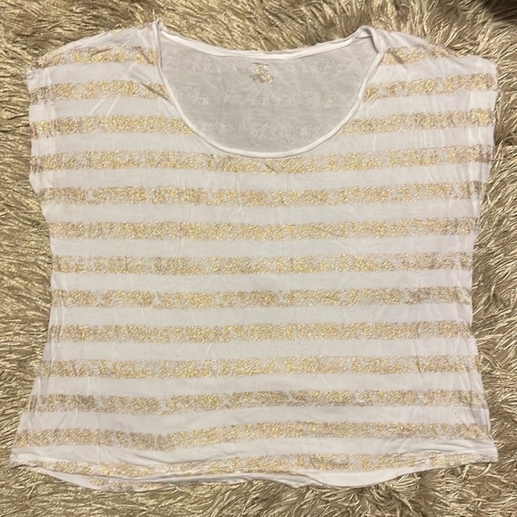 Jennifer Lopez Tops - Jennifer Lopez White & Gold Stripe Short Sleeve‎ Top